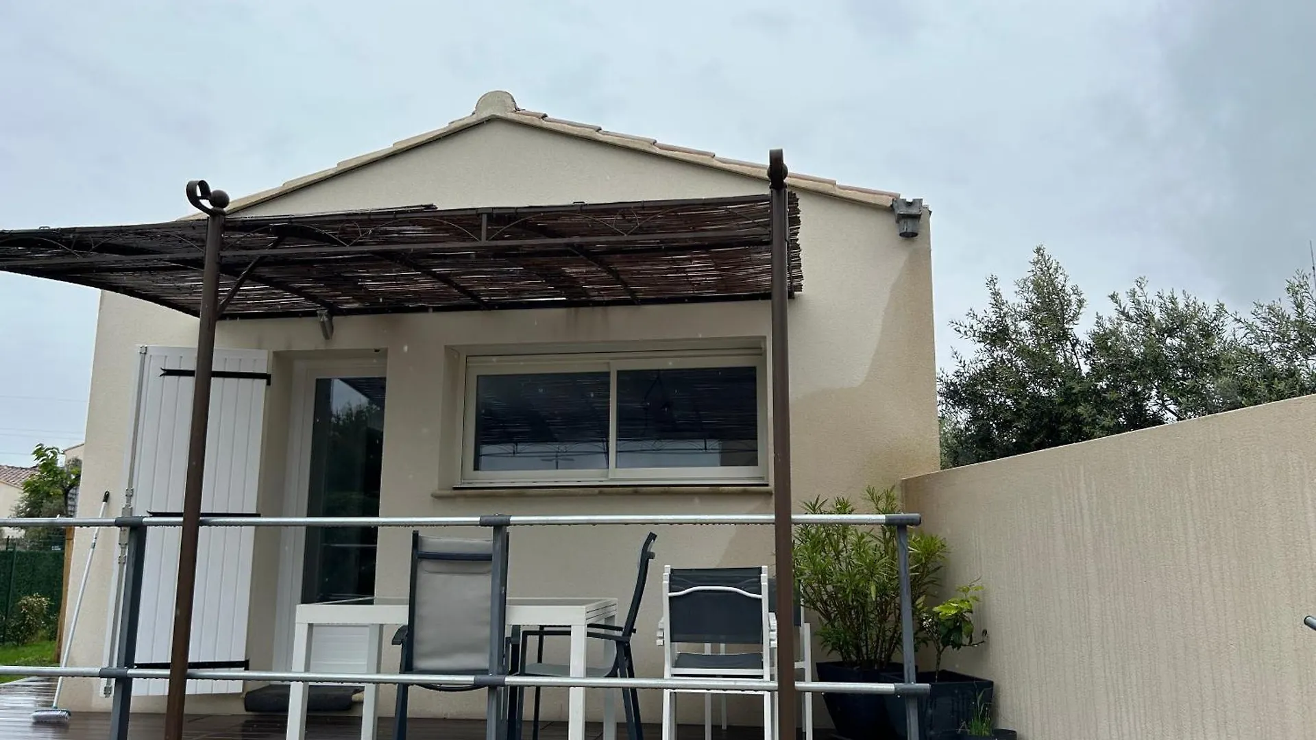 Holiday home Villa Mirabelle 4 Personnes Chateauneuf-de-Gadagne